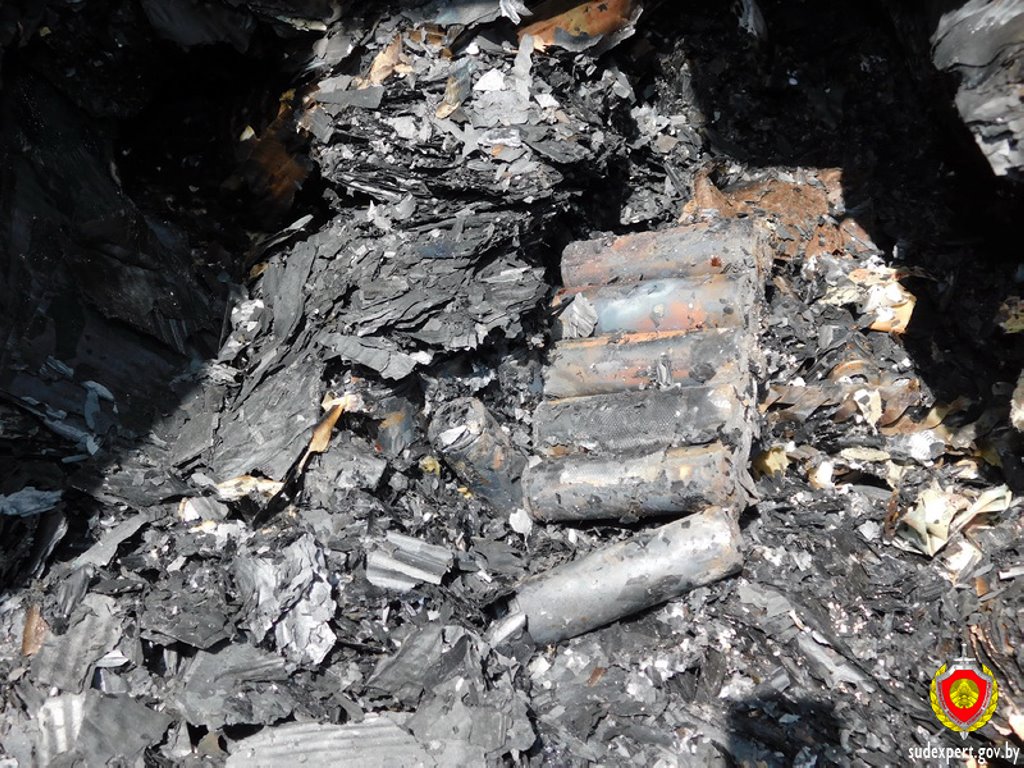 Аккумуляторные батареи стали причиной пожара на складе в Бресте