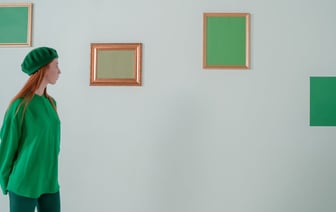 Известный белорусский скульптор Анатолий Артимович привез выставку в Полоцк. Успейте познакомиться