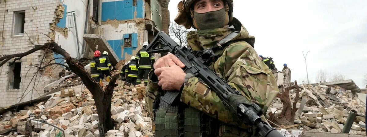 Медведев предложил давать премию за каждого «убитого и сожжённого натовца»