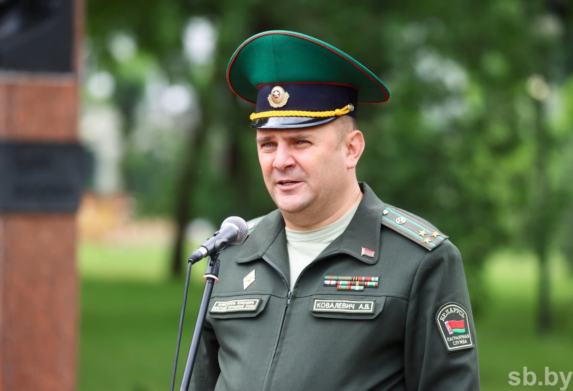 Крестный ход «Церковь и армия» совершил в Бресте памятные литии по пограничникам, отдавшим жизни за Родину