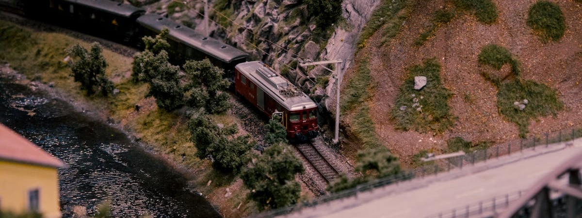 Инцидент с поездом в Волгоградской области: возможная атака беспилотника