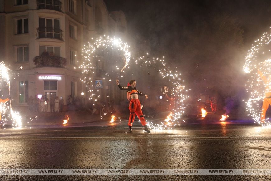 Более 20 спектаклей за шесть дней. В Бресте завершился фестиваль «Белая Вежа»