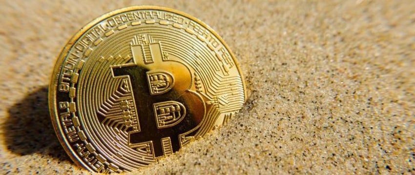 Биткоин обвалился ниже $50 000