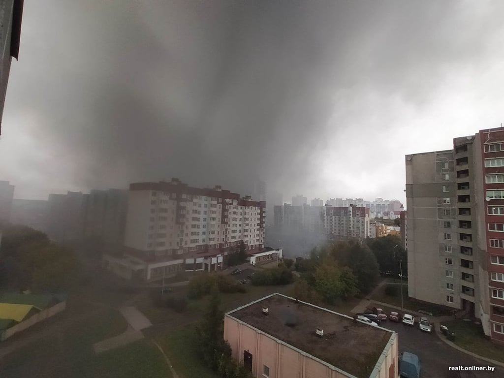 В Минске горел строящийся торговый центр