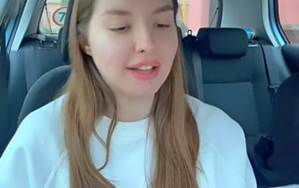 «Малая зарплата? Да нет, нифига» – Учительница начальных классов из Гродно рассказала, как зарабатывает 1600 рублей — Видео