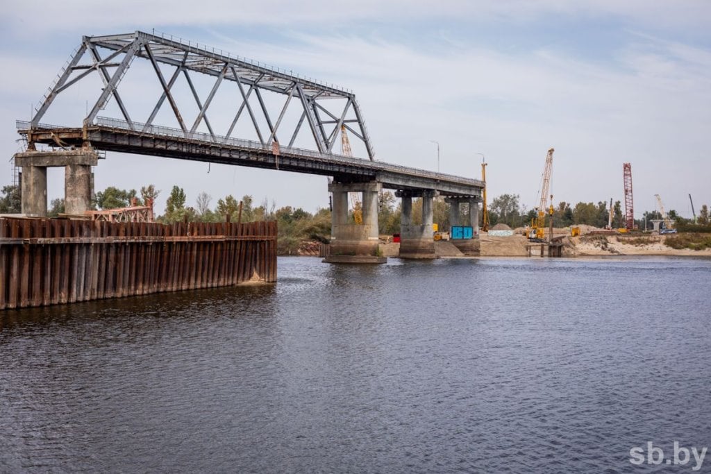 Мост через Припять в Мозыре хотят сделать красивейшим в Беларуси