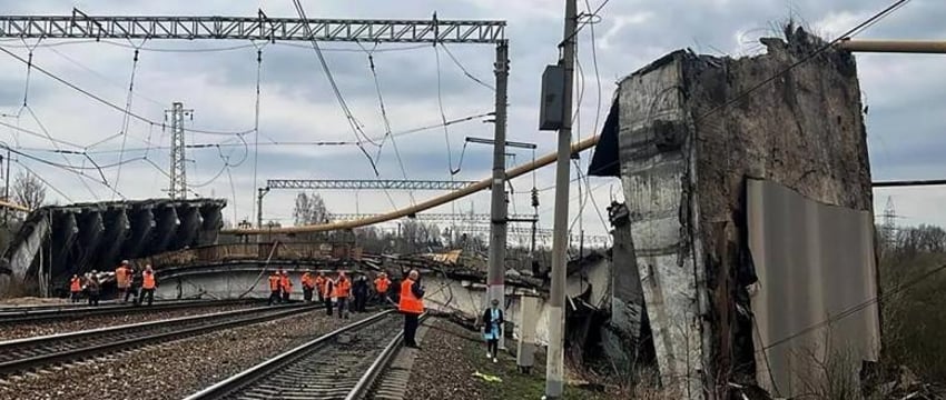 Мост обрушился в Смоленской области: есть погибшие и пострадавшие