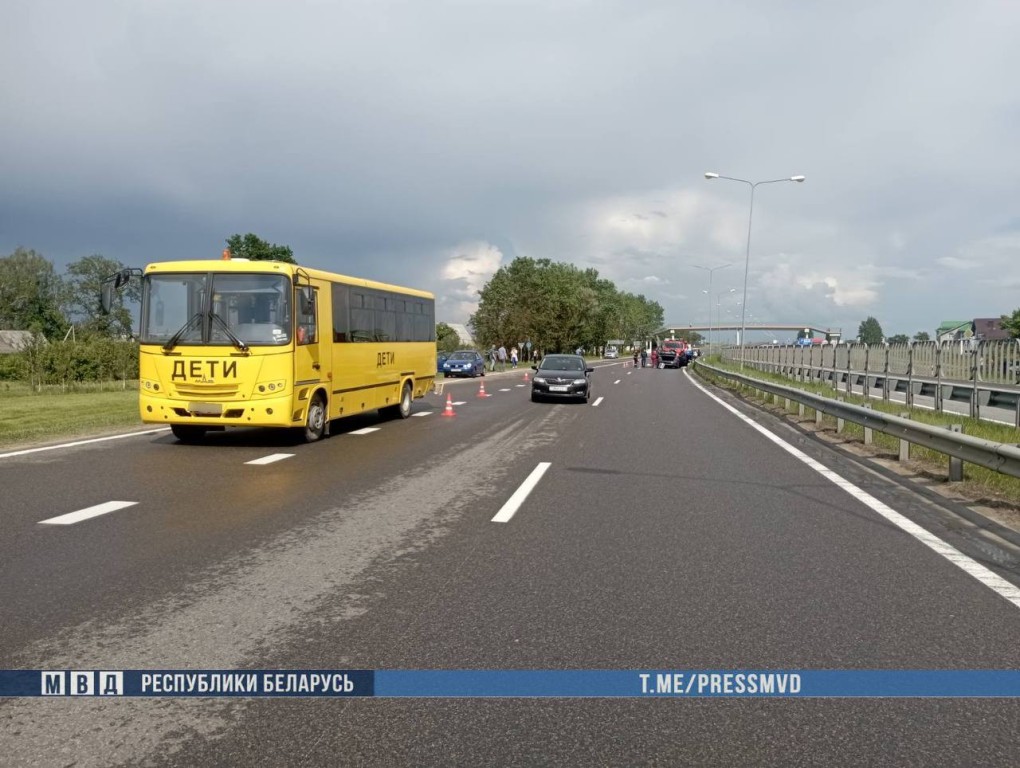 Смертельное ДТП со школьным автобусом и BMW случилось под Минском