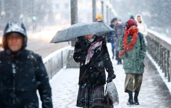 До -15°С. Синоптики пообещали белорусам ливни, морозы и гололедицу. Когда?