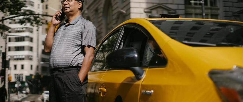 Пьяные люди в Барановичах отомстили машине таксиста за отказ везти