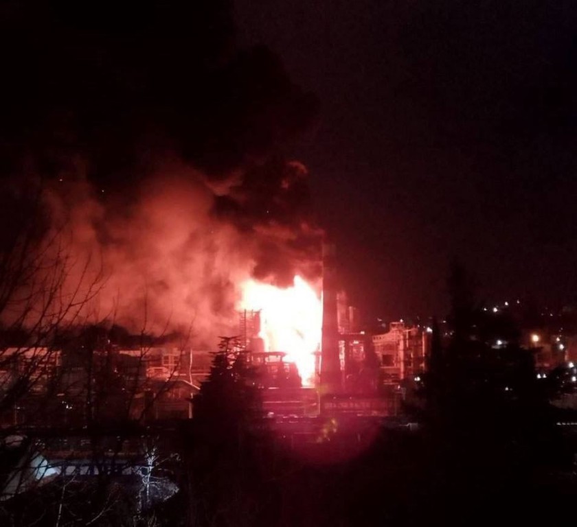 В Туапсе был пожар на НПЗ и воздушная тревога