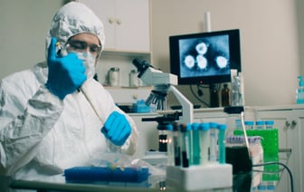 Немецкая разведка ещё в 2020 году выяснила происхождение COVID-19, но информацию засекретили. Так откуда он взялся?