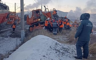14 вагонов сошли с рельсов после столкновения поездов в Забайкальском крае