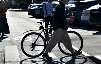 ГАИ еще не решила, надо ли спешиваться велосипедистам на переходах