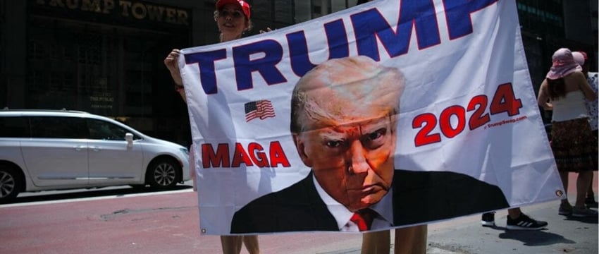 "Слишком чертовски идеально": теории заговора всплыли на поверхность после стрельбы на митинге Трампа