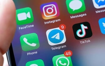 Педагог из Борисова взяла три кредита и перевела мошенникам огромную сумму