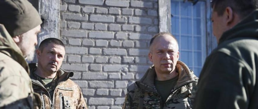 Главком ВСУ Сырский объявил о тяжелом положении Украины на фронте