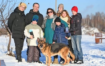 «Будет непросто, но вы справитесь». История большой семьи Сазоновых из Гомеля