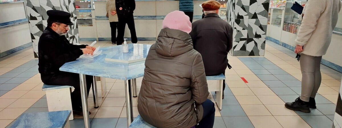 Лукашенко изменил процедуру выдачи справок для населения. Каких? — Официально