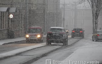 Падал снег — преподаватель из Гродно спел песню про погоду