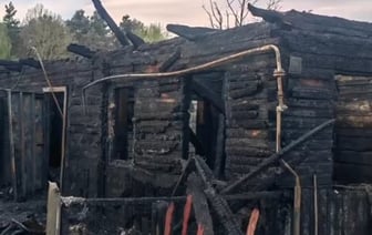 Трагедия в Березовском районе: на пожаре в частном доме погибли четверо детей