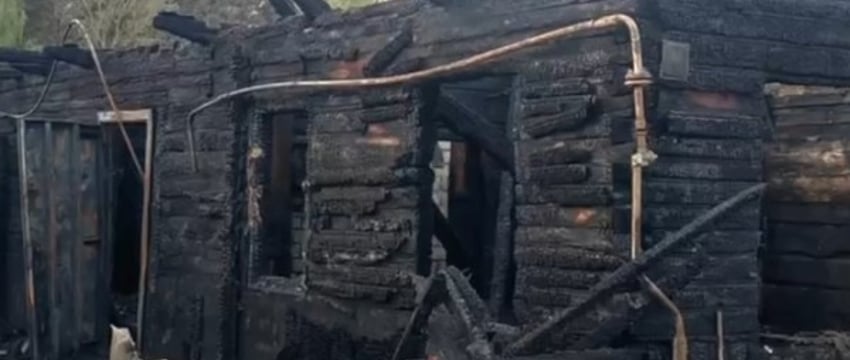Трагедия в Березовском районе: на пожаре в частном доме погибли четверо детей