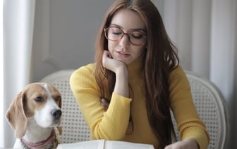 «Комиссия немного удивила»: белорус получил перевод из-за границы, но банк отдал лишь четвертую часть суммы. Это как?