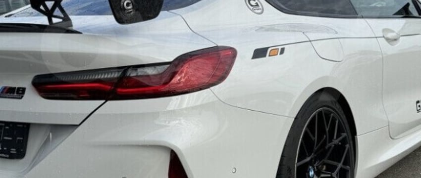 В Беларуси продают эксклюзивный BMW M8. Сколько просят за авто?