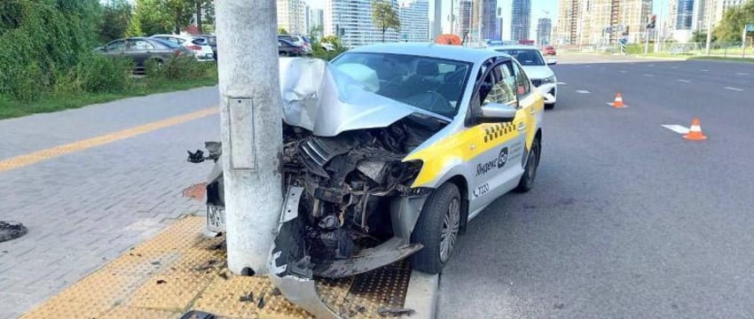 Таксист уснул за рулем в Минске