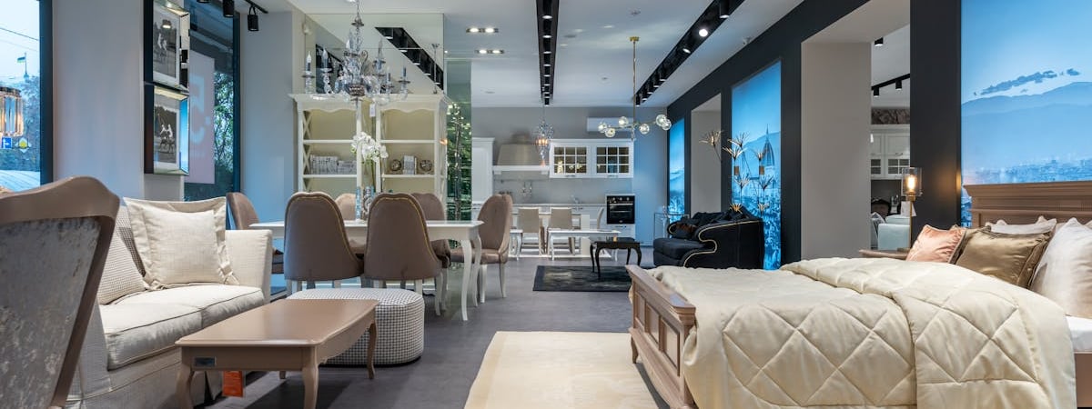 Товары проходят «серьезный кастинг»? В Минске открылся первый магазин новой торговой сети — Фото