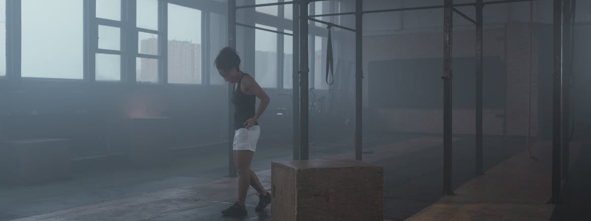 Эксперты МАГАТЭ не нашли в горевшей градирне Запорожской АЭС следов ни покрышек, ни дрона