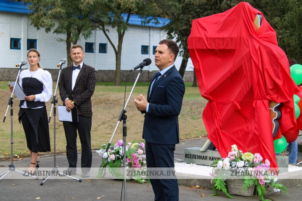 В Жабинке появился космический арт-объект