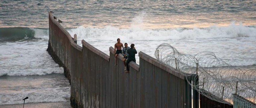 США будут депортировать мигрантов из России и еще пяти постсоветских стран