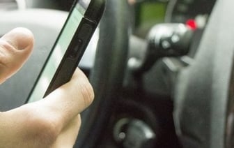 Штраф за разговор по мобильному телефону во время вождения
