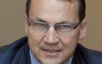 Присутствие сил НАТО в Украине не является немыслимым – Сикорский