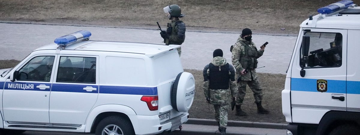 Более 150 задержанных «за продукты» по всей Беларуси. Силовики атакуют бывших политзаключенных и их близких