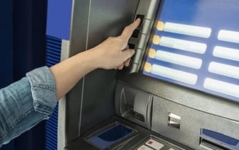 Купюры в 5 рублей перестанут принимать в инфокиосках и банкоматах: узнали, в каких