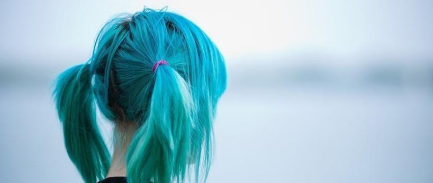 Стало известно, как в Беларуси будут работать со школьниками с яркими волосами
