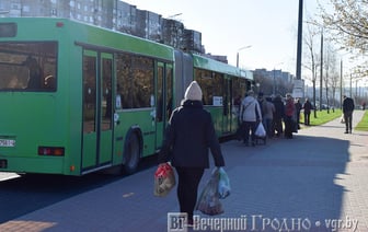 В Гродно в дни памяти пустят дополнительные автобусы на кладбище