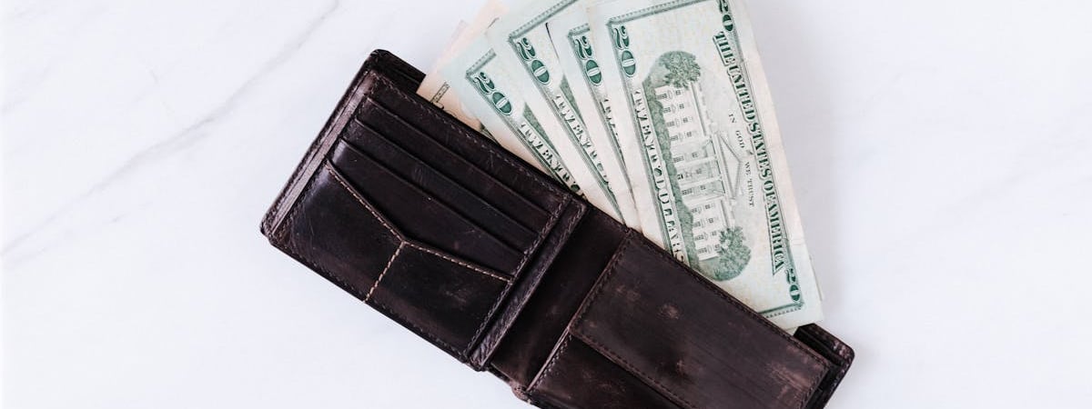 Белорусский рубль снижается к юаню на торгах БВФБ