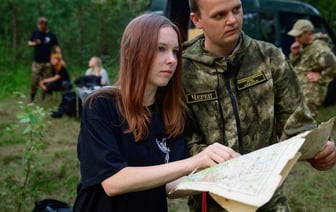 «Помогая кому-то, жить становится легче». Девочка-поисковик и студентка, ухаживающая за животными: молодые белорусы рассказали, почему стали волонтерами