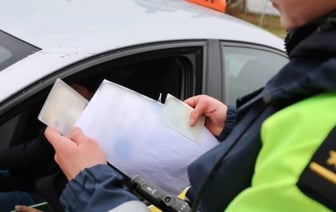 У не вошедшего в реестр таксиста изъяли автомобиль