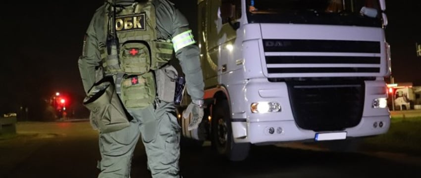 Брестские таможенники выявили преступную схему ввоза транспортных средств на территорию ЕАЭС. Видео задержания