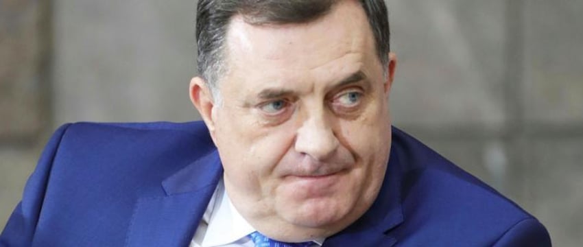 Додик назвал Лукашенко живой легендой