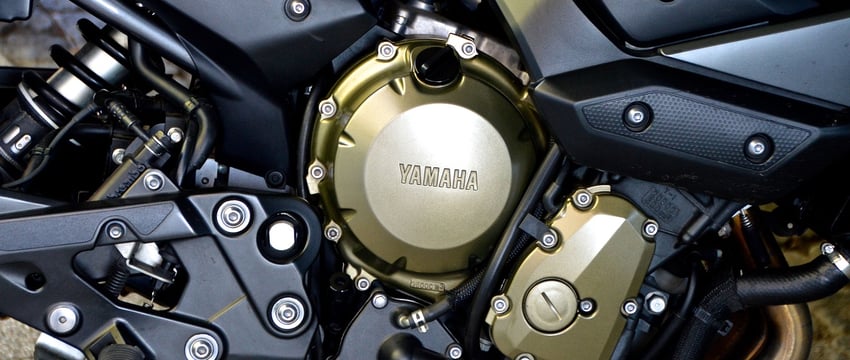 В Витебске столкнулись легковушка и мотоцикл, байкер попал в больницу