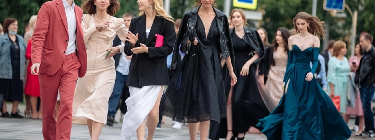 Выпускной за 10 тыс. долларов? Белорусы пожаловались на подорожавшие услуги организаторов праздников