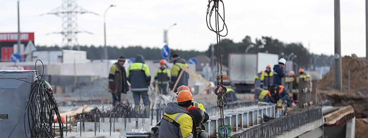 В центре Минска решили перекрыть движение транспорта по мосту. Где и на сколько дней?