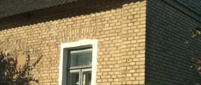 Рядом с пущей и на Мальдивах. Смотрите, какие дома в Беларуси можно купить за 40 рублей