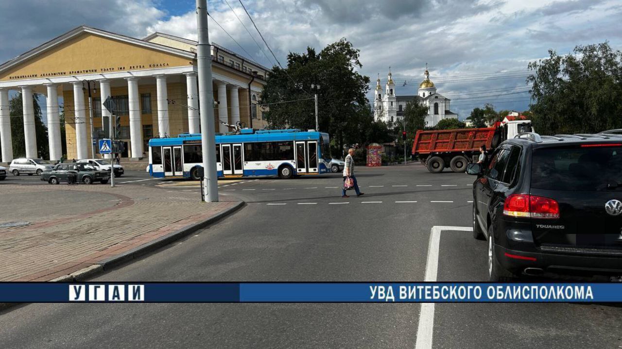 Ребенок на велосипеде попал под машину в центре Витебска. Фото ГАИ