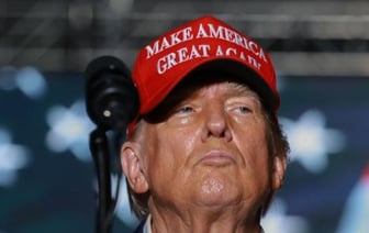 Суд во Флориде закрыл дело против Трампа